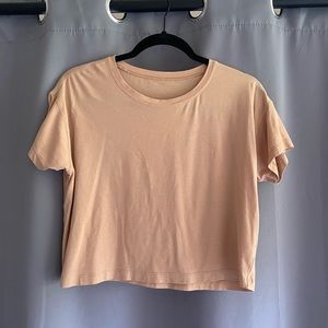 LULULEMON cropped tee